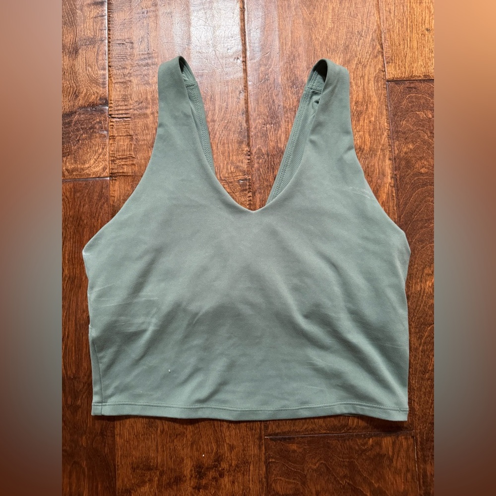 green athletic tank top/crop